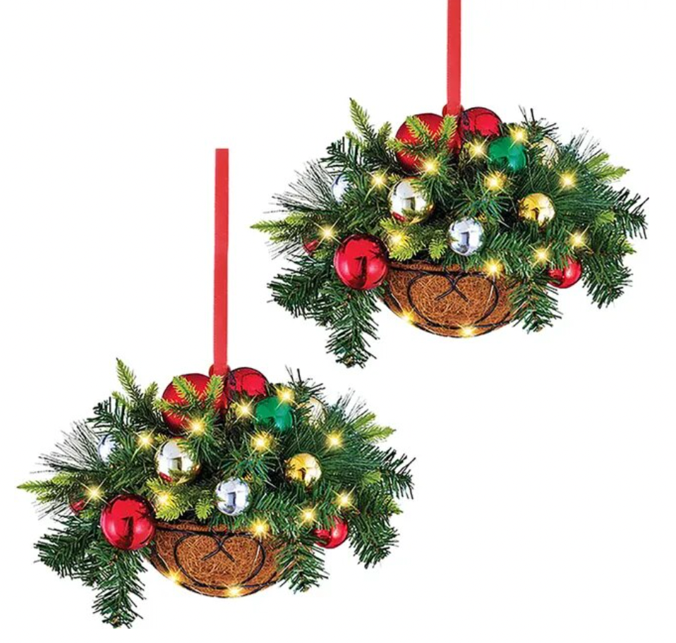 Festive Wreath Ornament Set